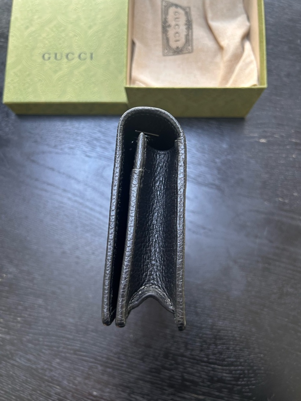Gucci Black Pebbled Leather Bifold Wallet with Subtle GG Emblem - Picture 9 of 16